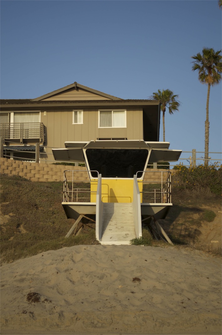 lifeguard stand